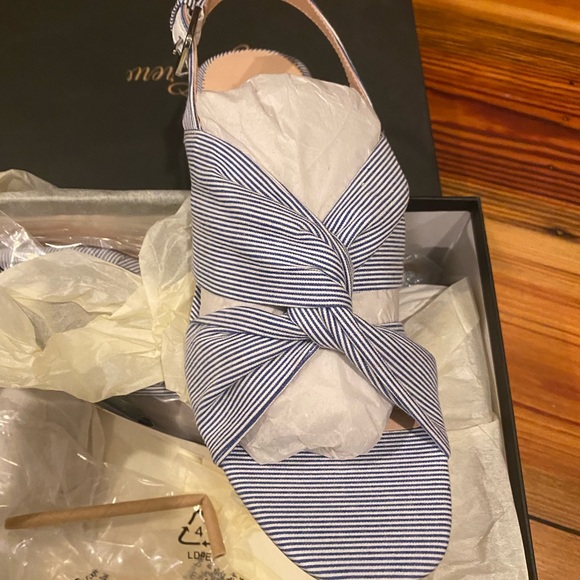 J. Crew Penny Twisted Know Sandal-Never Worn - Picture 3 of 4